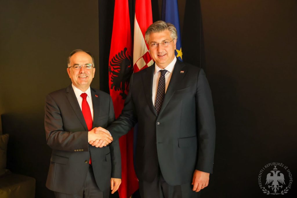 Presidenti Bajram Begaj pritet nga kryeministri Plenkoviç: Lidhje e Durrësit me portet kroate 4 49
