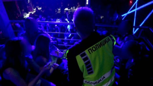 Kontrolle në dy lokale në Ohër, dëbohen 12 shtetase të huaja nga Maqedonia 640 0 041eab998a52079f06c0b3c900a158ba
