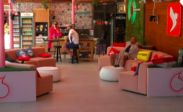 ‘Ma keni frikën në finale’, Nita diskuton me Luizin 640 0 1 1682668414