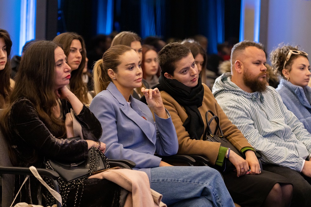 Tirana qëndër eventesh dhe konferencash ndërkombëtare, dizajnerë dhe ekspertë bëhen bashkë për logon e Tirana MICE 1 Designers Meetup MICE 59