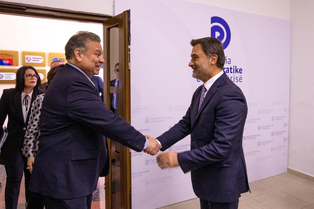 Nga fushata zgjedhore te qëndrimi për personat “non grata”, Alibeaj zbulon çfarë bisedoi me Escobar io