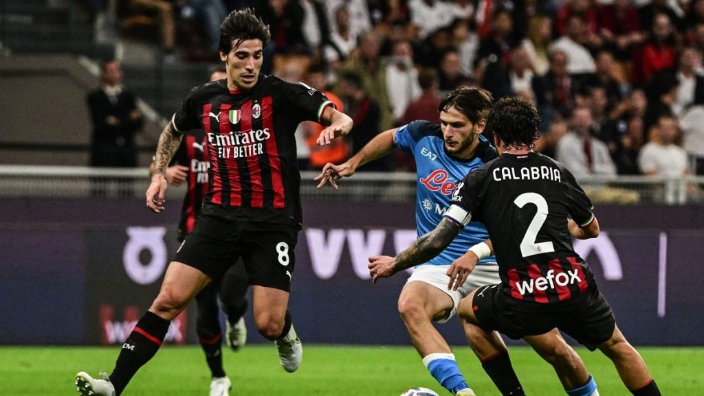 Milan fiton “antipastën”e Champions-it, Napoli tronditet nga kuqezinjtë milan napoli