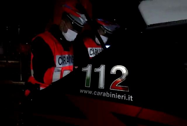 I preu fytyrën me bisturi banakierit kinez, arrestohet 51-vjeçari shqiptar! policia bolonjes