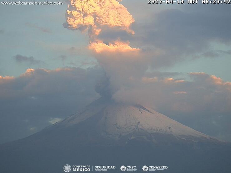 12 shpërthime në vullkanin Popocatepetl në Meksikë vullkani4