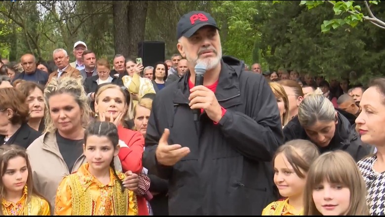 Rama në Mat: Amanet gratë e të djathtëve. Nëse nuk i bindni burrat më 14 Maj, mbyllini në shtëpi 1683102586 rama