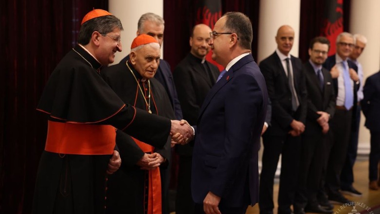 “Marrëdhëniet me Vatikanin janë të shkëlqyera”, Begaj takon Kardinalin Betori dhe Kryeipeshkvin e Firences 1684402969 bajrambegaj