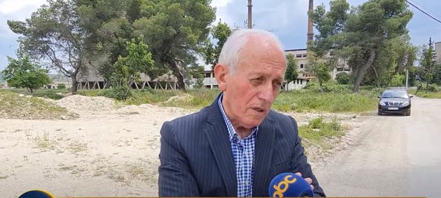 “Rrahëm rusin në Moskë se ofendoi Enverin”, rrëfimet e ish-azotikasve: Në uzinë u lidhën në martesë 70 çifte 16E1B543 2AED 4F66 9DBD F05428EF14D1