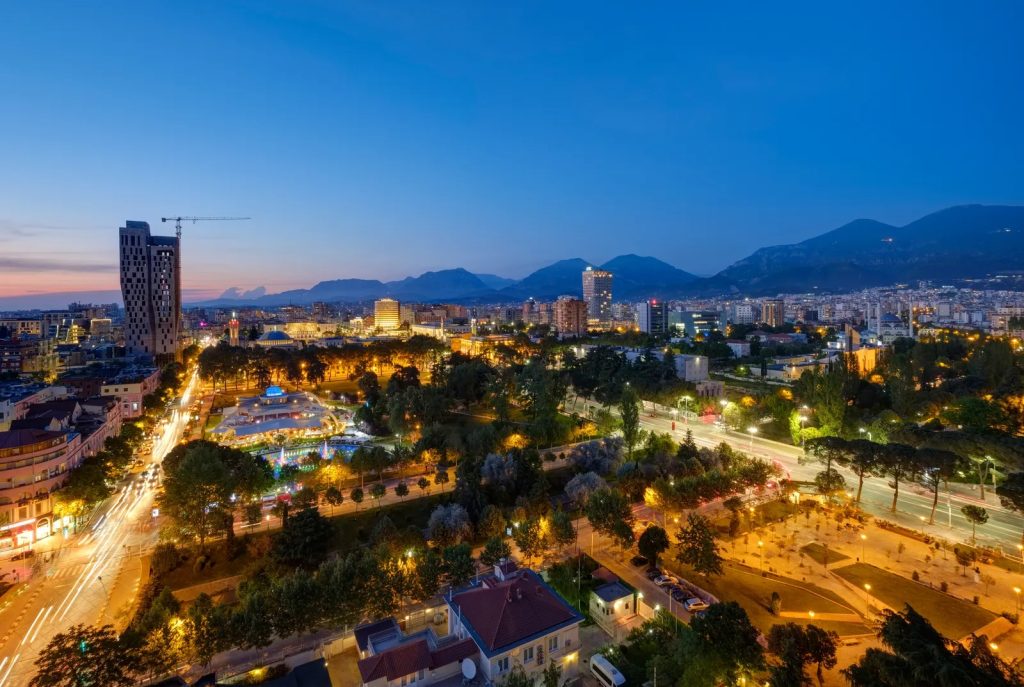 ”Vogue Italia”: Tirana, kryeqyteti me nuanca dhe dimensione europiane 3202759f 591d 42f5 8dc6 8c8960c31210