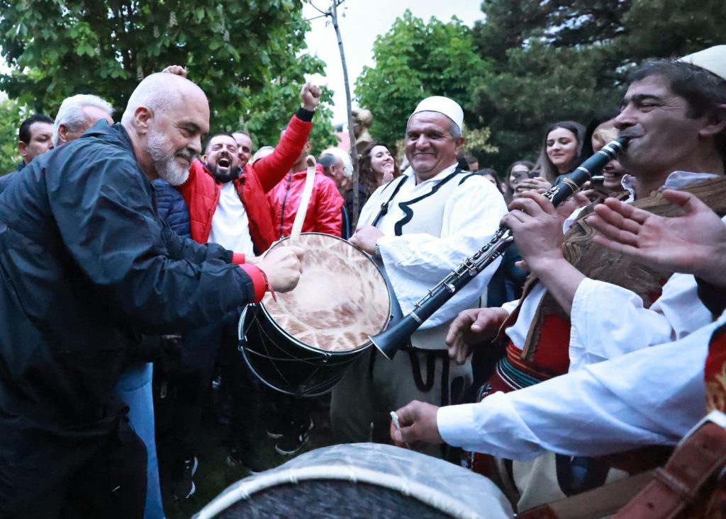 Rama: Nga Burreli, Klosi, Bulqiza dhe Peshkopia po fryn e fortë besimi për të ecur vetëm përpara 345063645 1457409781467110 3846148932402060179 n