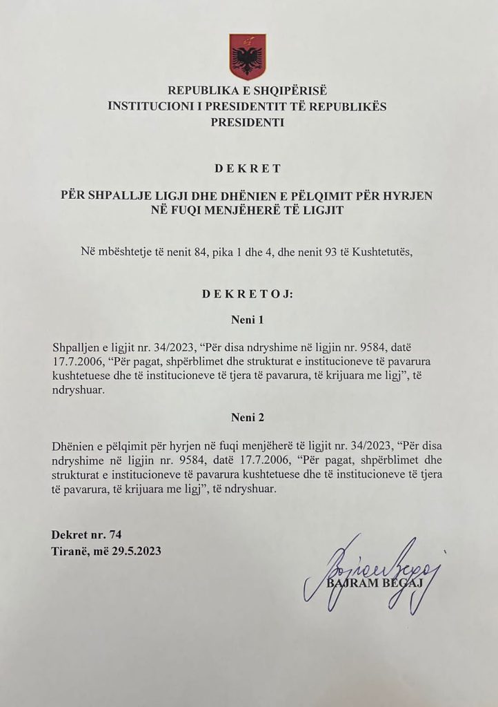 Presidenti Begaj dekreton ligjin që i rrit rrogën 3 64745fa87b0482b631136 8bcf 4394 87c5 a1c6f5ca3b26