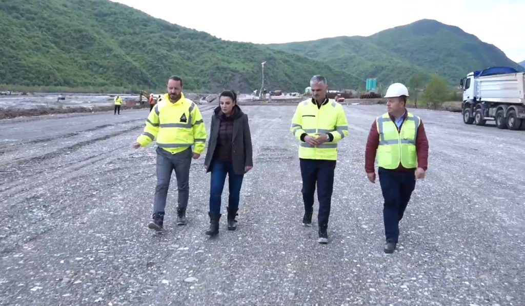 Punimet në aksin Elbasan-Qafë Thanë, Balluku: Brenda qershorit përfundon procedura e lotit të dytë Belinda Balluku