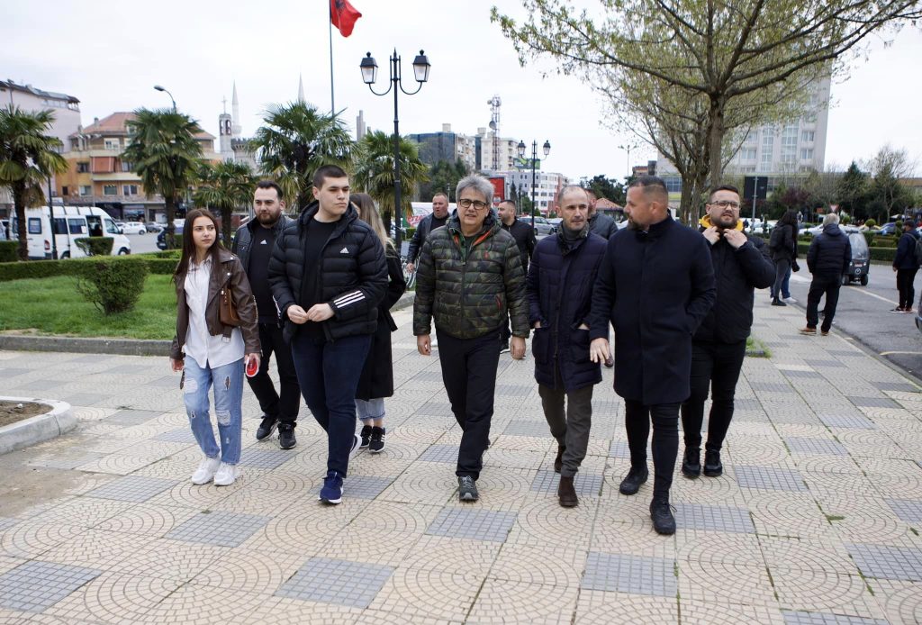 Shkodrën e mori PS-ja, apo u dorëzua nga PD? Benet Beci 3