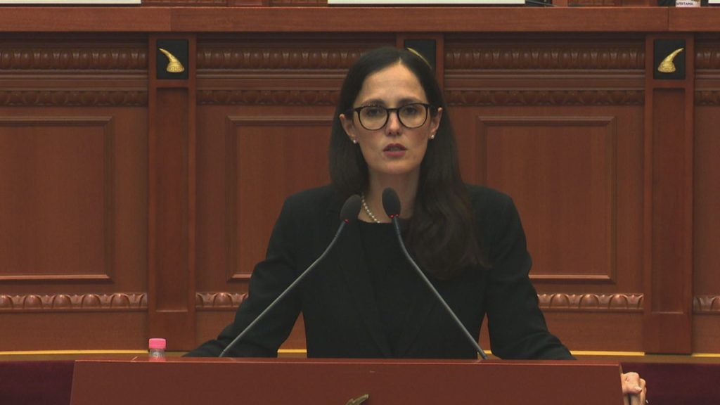 Rritja e pagave për deputetët, ministrja: Sot është një nga ditët më të shënuara për mua New.Sequence.25908 frame 908 1280x720 1