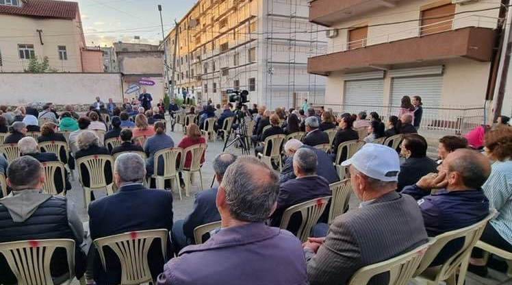 Malaj takime me banorët e lagjes “Pjetër Budi”: Mati ynë duhet të ecë vetëm përpara WhatsApp Image 2023 05 07 at 11.31.57 AM