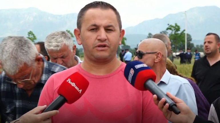 Banorët e Bërxullës: Oligarkët ndërtojnë në kurrizin tonë. S’mund të vendosin sekserët çmimin e pronave banoret e berxulles9999 770x432 1
