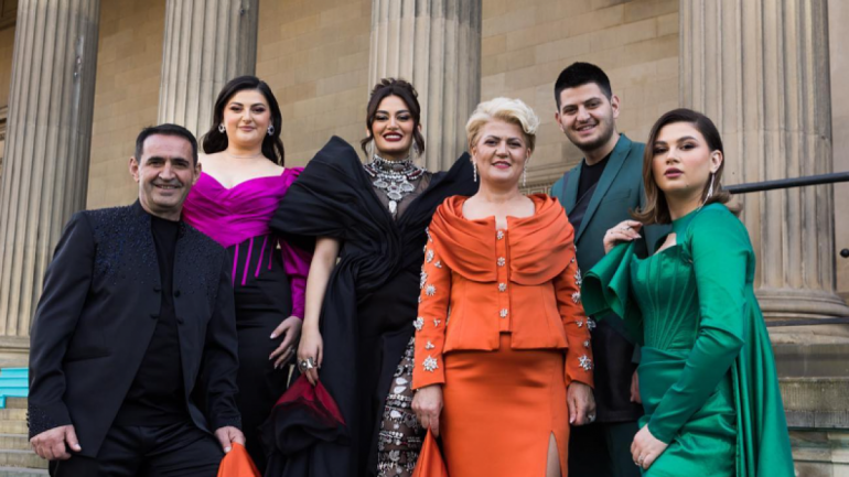 Eurovision/ Albina dhe familja Kelmendi ngjiten sonte në skenën e “Liverpool Arena” familja Kelmendi Albina 770x433 1