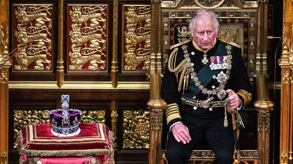 Kurorëzimi i Mbretit Charles III, britanikët zënë radhën në rrugë king charles