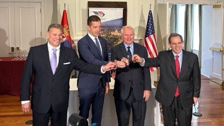 Themelohet këshilli amerikano-serb i biznesit, Escobar dhe Gjuriç ngrejnë dolli! Zyrtari serb: Do thellojë bashkëpunimin mes SHBA dhe Serbisë 1686901515 gabrielescobar