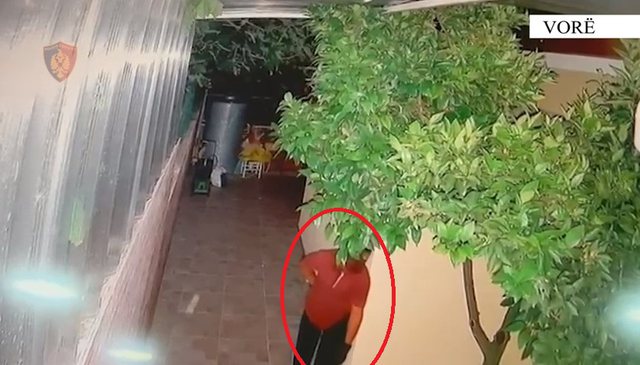 I vendosi një sasi tritoli në oborrin e banesës dhe më pas mori telefon policinë për ta fajësuar, arrestohet 44-vjeçari 640 0 screenshot 15 1686905611