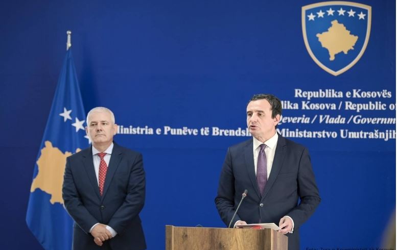 Ministri Zveçla: 3 policët tanë u rrëmbyen nga forcat serbe “Kobra” dhe kjo brenda kufirit tonë 648aade14f5edalbin kurti