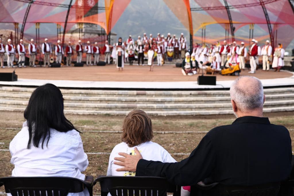 Festivali i Gjirokastrës, Rama: Asnjëherë folklori ynë s’u ka folur kaq shumë njerëzve nga kultura të ndryshme 9 14