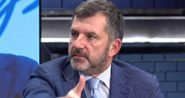 Nuk ka nevojë Albini për Kosovën, por shqiptarët për Kurtin Andi Bushati