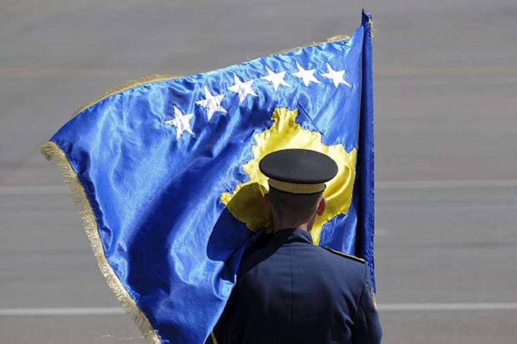 Himni i Kosovës sot mbush 15 vjet Flamuri i Kosoves 1