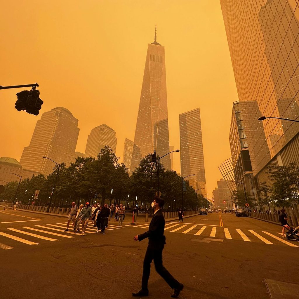 Alarm në New York, qyteti i 8.5 milion njerëzve mbytet nga smogu. Pamjet bëjnë xhiron e botës 3 download