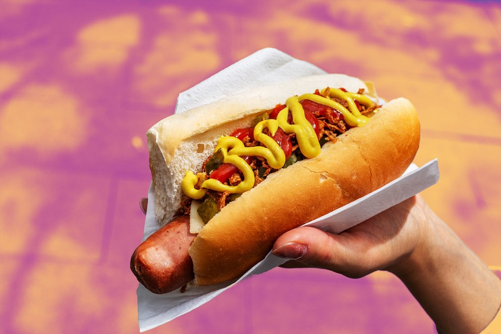 Ky ushqim na shkurton jetën deri në 36 minuta sa herë e hamë hot dog