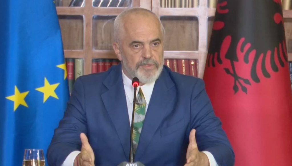 Kalendari Kombëtar Turistik/ Rama: I aksesueshëm përmes telefonit, turistët informohen në kohë reale rama 2 1264x720 1