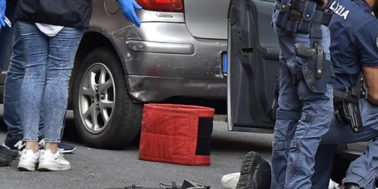 Alarm për bombë në makinën e politikanit në Itali, thirren forcat xheniere xheniere 750x375 1