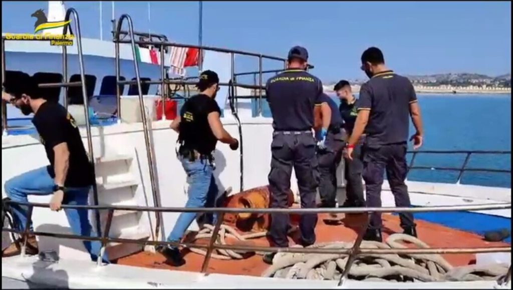 Kapen 5,2 ton kokainë, mes të arrestuarve edhe një shqiptar 175942509 b8287fad 16d6 4048 8386 20ae80c7597b 1272x720 1