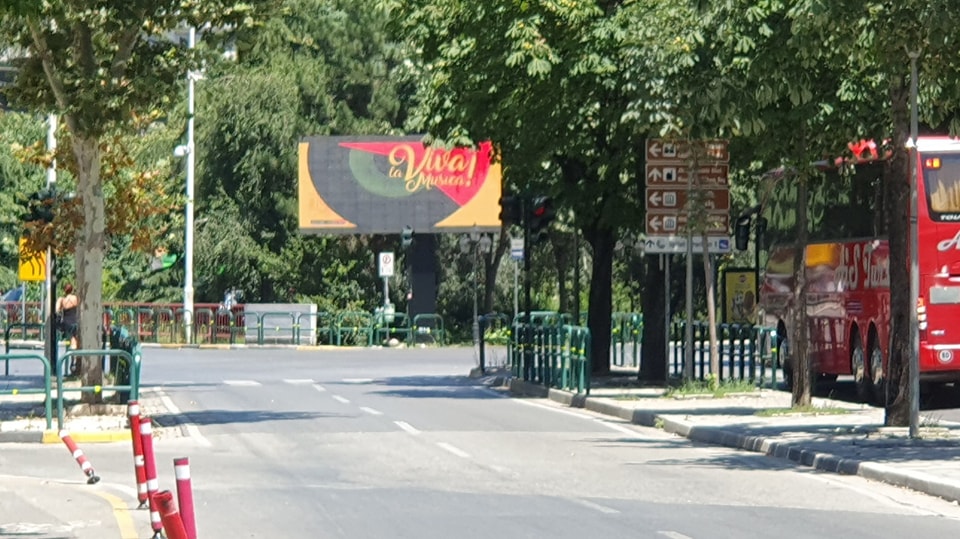 FOTO/ Tirana ''boshatiset'' si dikur në pandemi 3 348289516 625626836328027 888859947714133311 n
