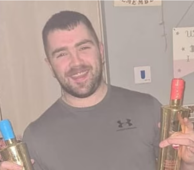 “Do vij të hënën se kam punë”/ I arratisuri i komenton në FB, pasi policia e shpalli në kërkim 2 5