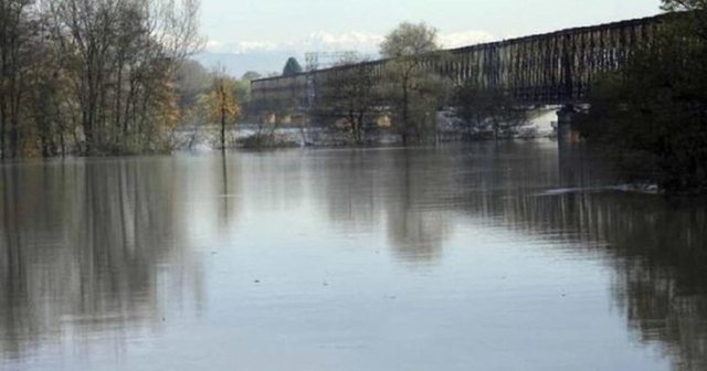 U fut në lumë për t’u larë, ndërron jetë papritur 29-vjeçari shqiptar në Itali 640 0 54cfb0cca8e6380c378fc8fd81b47391