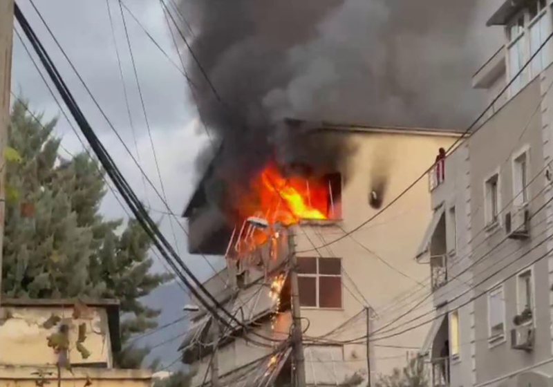 Shpërthi i fuqishëm në Shëngjin, zbardhen dyshimet e para IMG 3362