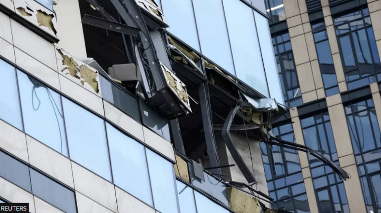 Sulm me dron në Moskë, plagoset një person, mbyllet aeroporti Vnukovo Moske 770x431 1
