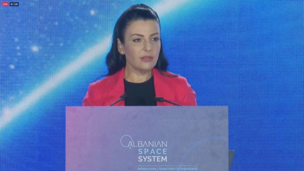 Satelitët “Albania”, Balluku: Synim monitorimi i territorit dhe menaxhimi i çështjeve urgjente SINK BALLUKU frame 1422 1 1280x720 1