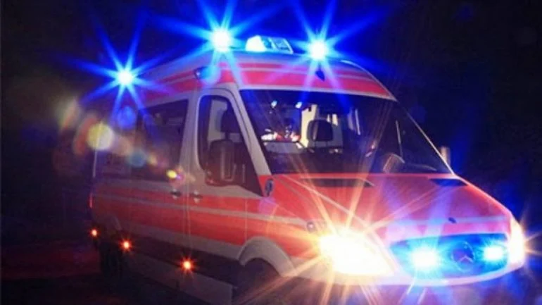 Gjendet i mbytur 35-vjeçari në plazhin e Pish-Poros në Fier ambulanca naten 620x350 780x439 770x433 1