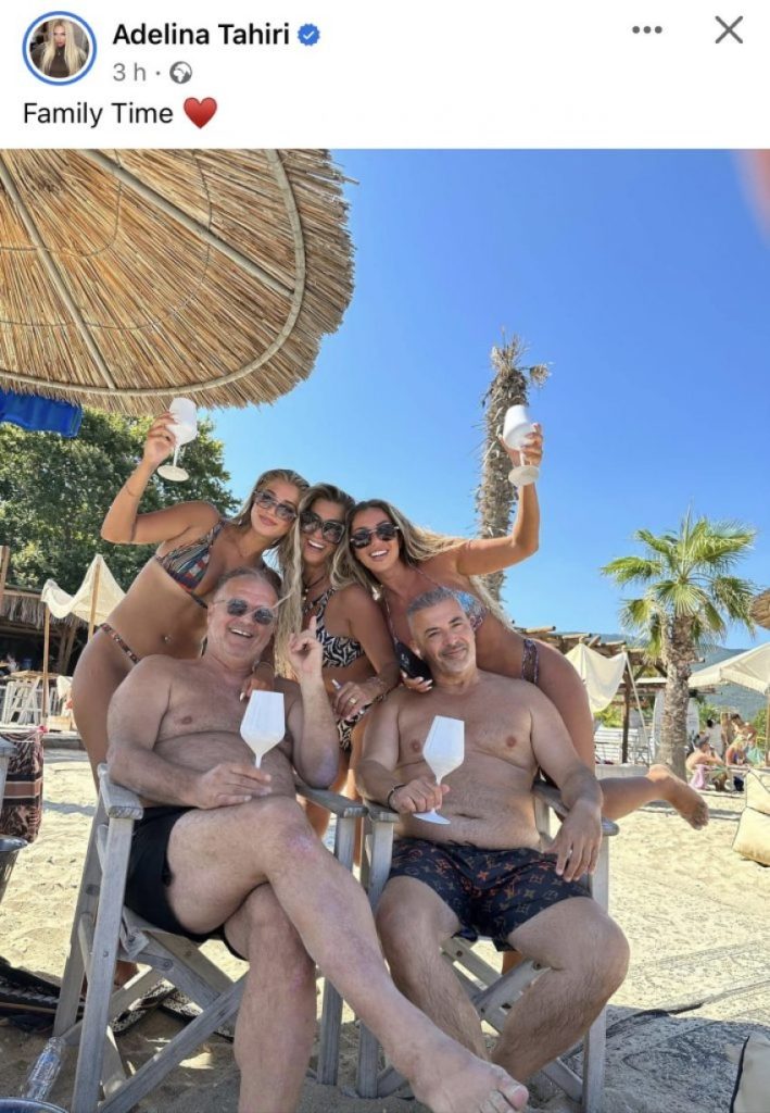 Pas thashethemeve për ndarje nga burri, Adelina Tahiri tregon të vërtetën 2 auto IMG 9188 1 709x10241690647100 1