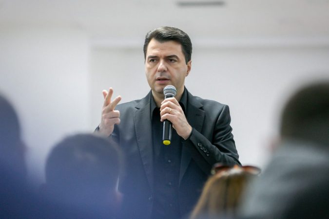Kërkesa e SPAK për arrestimin e Ahmetajt, reagon Basha: Të mos ndalet me kaq! basha foto 675x450 1