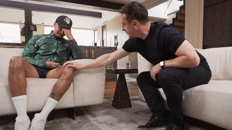 “Kur isha 6 vjeç më përdhunoi shoku i mamasë”, rrëfimi shokues i Dele Alli dele alli