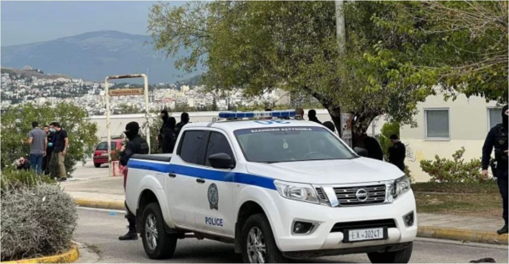 Tentoi të arratisej, policia greke qëllon për vdekje 20-vjeçarin pas disa ore ndjekje greke