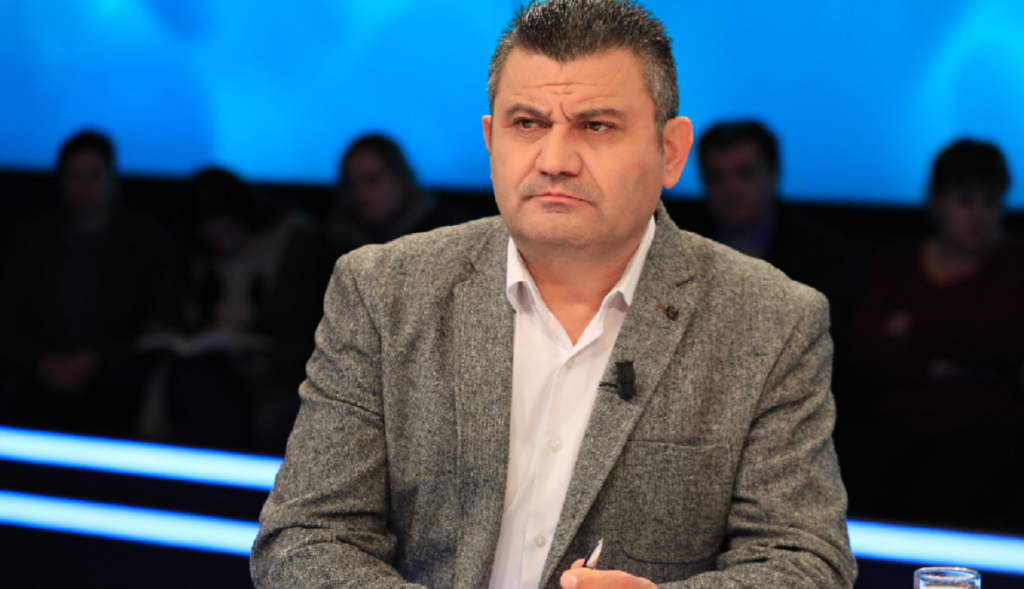Mentor Kikia: Realiteti politik mes Kosovës dhe Serbisë kullon ende gjak mentor kikia
