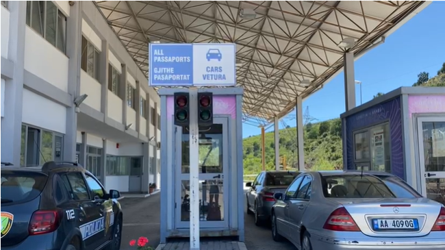 Fluks në pikën kufitare greke me Shqipërinë, situatë problematike për qytetarët qafe bote 1