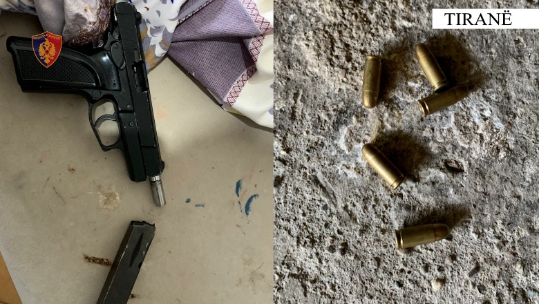 Policia arreston 40-vjeçarin. I gjen pistoletë, drogë dhe armë të ftohta në makinë dhe shtëpi 1693208759 armezjarri