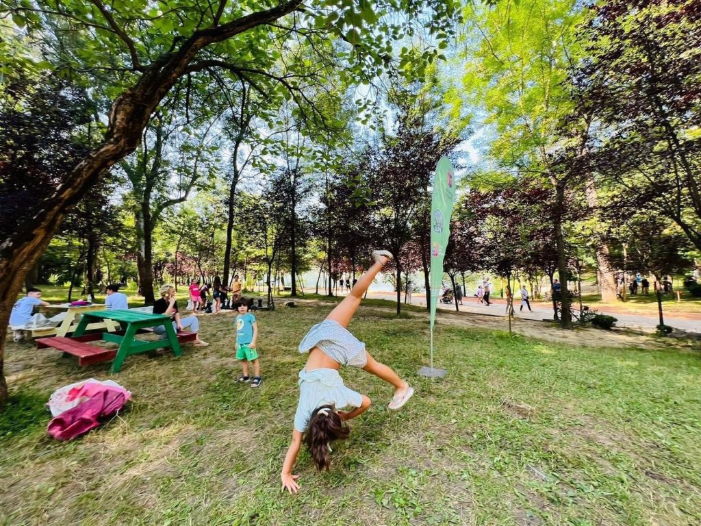FOTO/ Liqeni i Tiranës, destinacion i fundjavës. Kryeministri Rama ndan pamjet 10 366150856 845868986908764 8501530164736511021 n