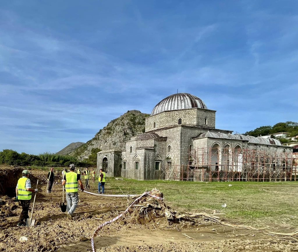 FOTO/ Xhamia e Plumbit një kantier ndërtimi, vijon puna! Edi Rama: Tjetër destinacion turistik 366210942 846405740188422 3950299209667296720 n