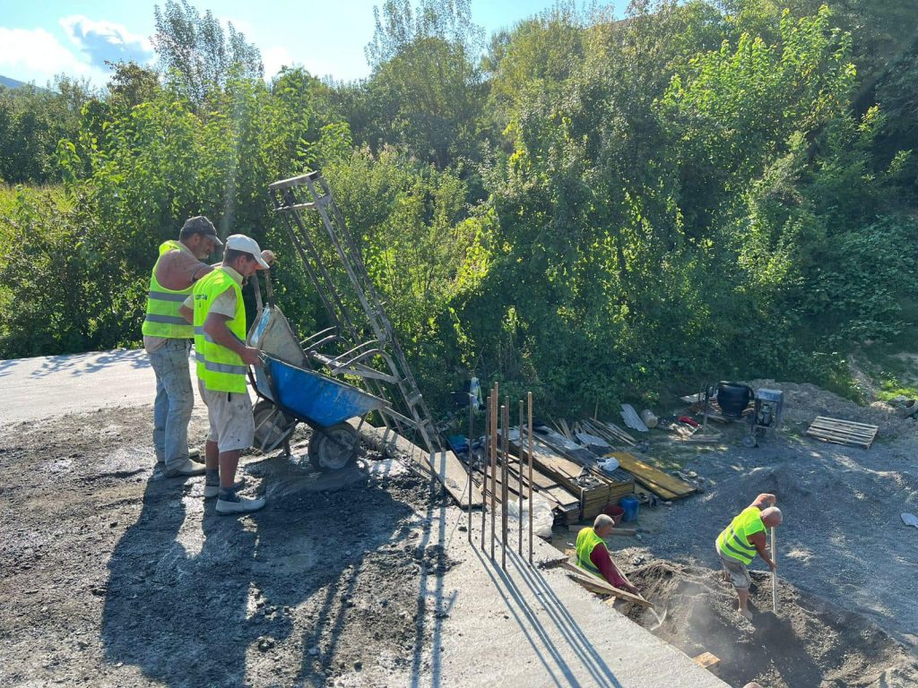 Kryebashkiaku Agron Malaj publikon fotot nga shkolla e re “Rexhep Kërtuka” në Mat 2 369661219 797320899059794 3706036518089211277 n