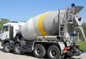 Policia e Tiranës: Do të gjobiten të gjitha mjetet e tonazhit që ndotin me beton rrugën 38769 med